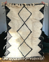 MOROCCAN MONO TASSEL RUG