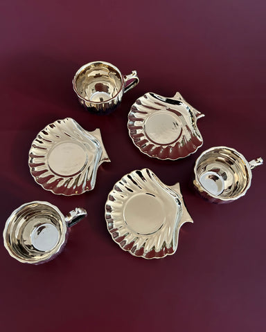 SET OF 6 SHELL TEA CUPS & SAUCERS