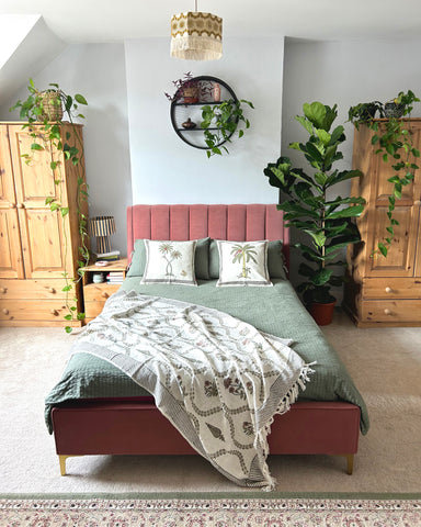 FLORAL MOTIF JUTE THROW