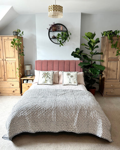 REVERSIBLE ZIGZAG & FLORAL MOTIF KANTHA QUILT