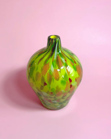 MEDIUM GREEN SPECKLED BLOWN GLASS VASE