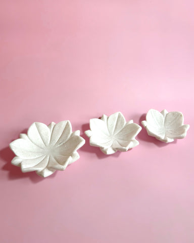 SET OF 3 STACKING MARBLE LOTUS PLATES