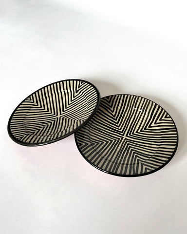 HAND- PAINTED CUT-ABOUT STRIPE SIDE PLATE